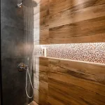 Mato Luxury * Sarandë