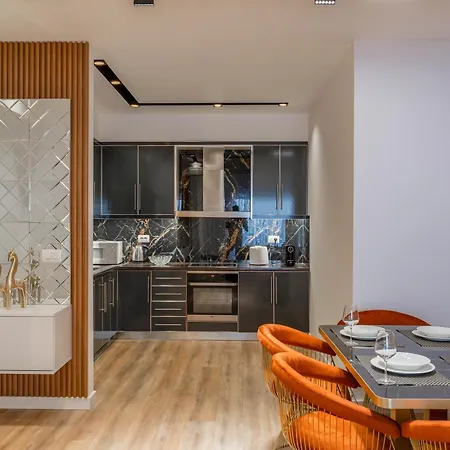 Mato Luxury * Sarandë