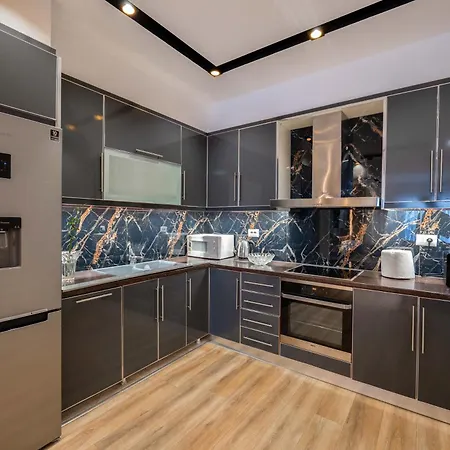 Mato Luxury Apartment *